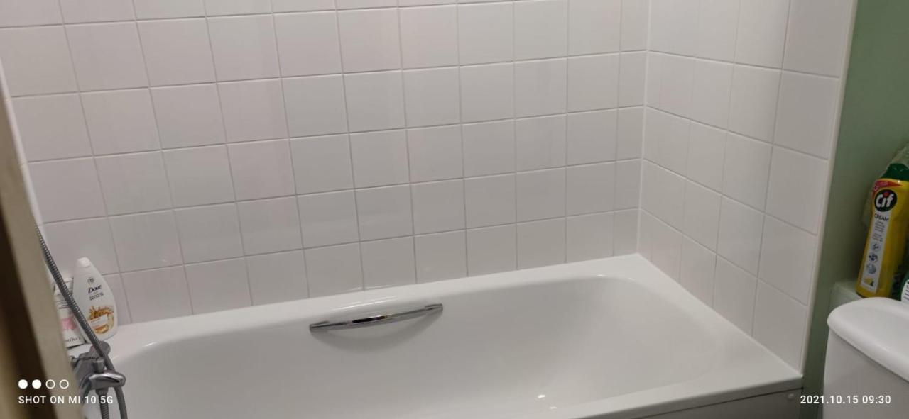 Nice Double Bedroom At Streatham Place 런던 외부 사진